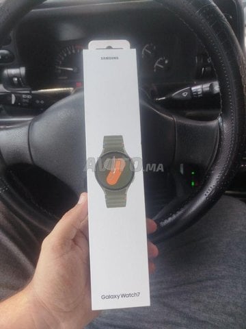 SAMSUNG GALAXY WATCH 7 (Wifi, Bluetooth and GPS) 
