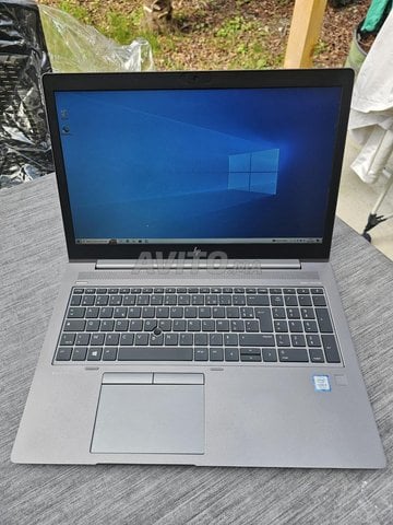 Pc portable HP zbook 15UG5 comme neuf  