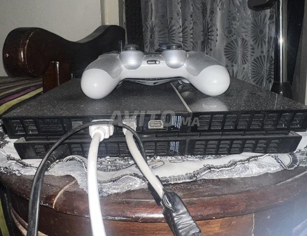 Ps4 fat flash très bon état