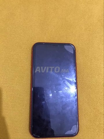 iPhone XR للبيع