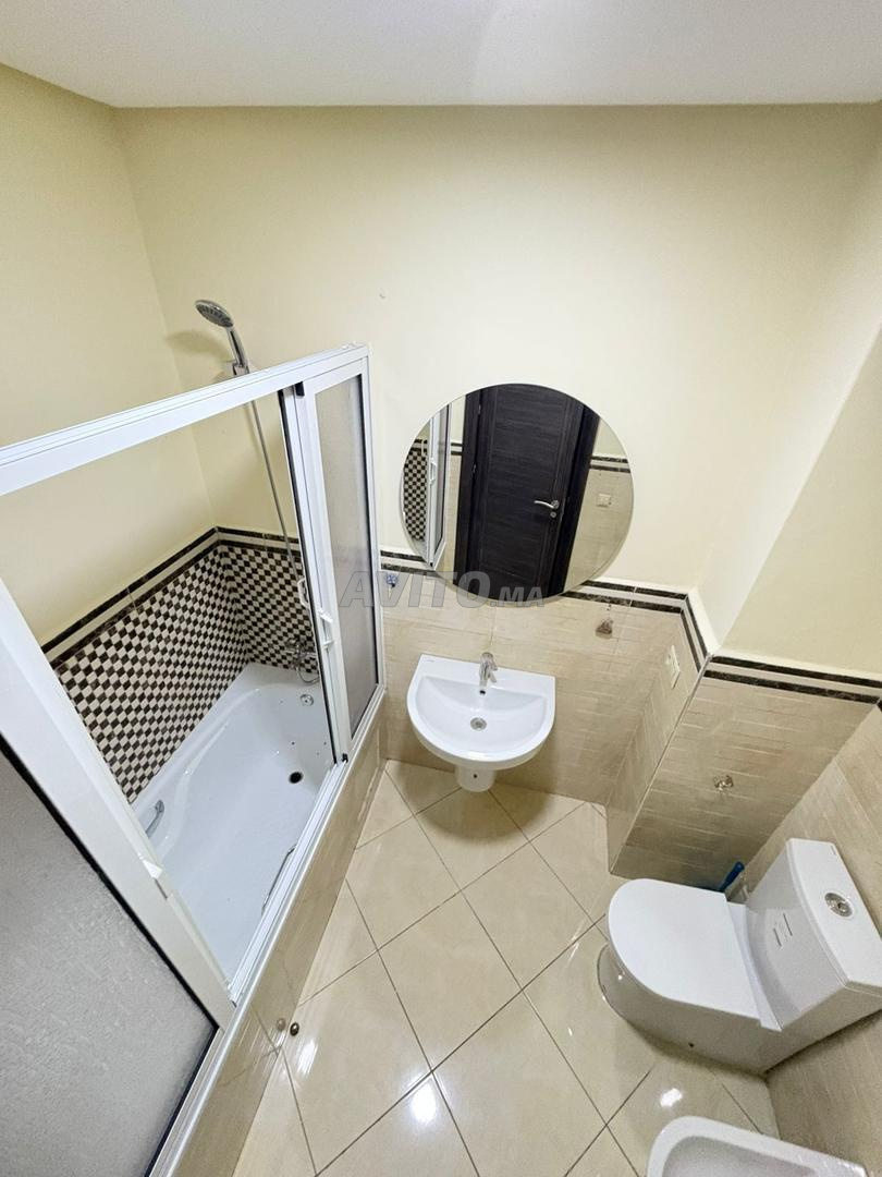 Appartement à louer quotidiennement à la Corniche Malabata sans intermédiaire - image 4