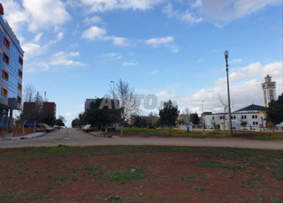 Terrain commercial 517m de 3 façades - Riad Toulal