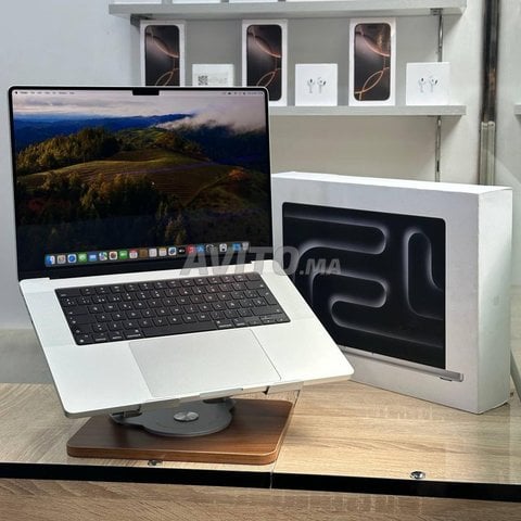 MacBook Pro M3 Pro 16 pouces 18Go RAM - 512Go SSD