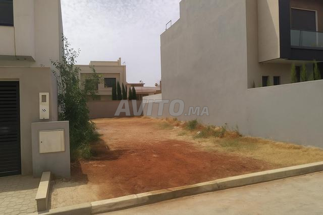Terrain 250 m² Victoria Bouskoura R .1 et Sous-sol