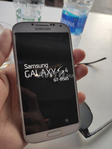 Samsung Galaxy S4 
