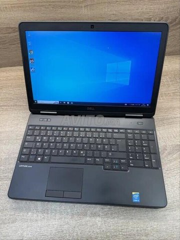 Dell i5 Ram 8 Disc SSDD batterie 4h écran 15 