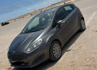 Ford Fiesta Essence Manuelle 2015 à Dakhla