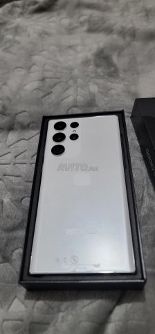 s22 ultra comme neuf