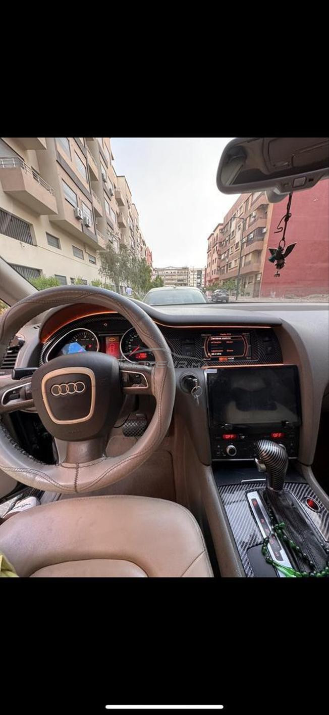 Audi Q7 en tres bon etat .