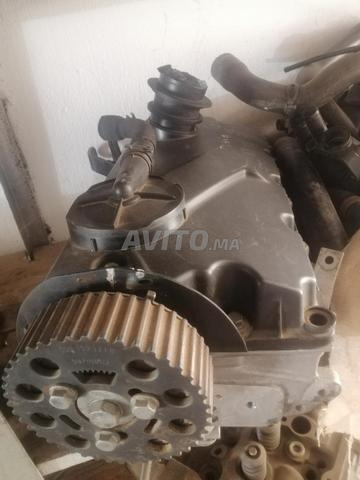 Culasse du moteur VOLKSWAGEN GOLF 4