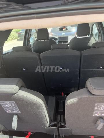 peugot 5008 automatique 7 places - 2