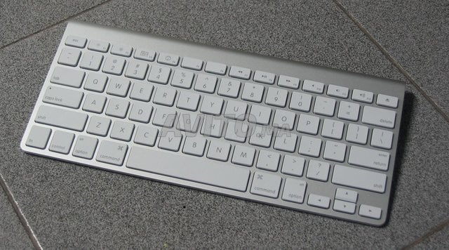 Apple--keyboard-aluminum