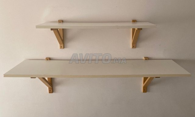 📦 À SAISIR – Lot de 2 étagères murales IKEA 🪵