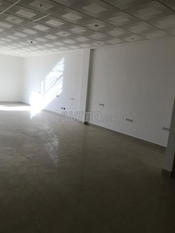 Location plateaux bureaux vide