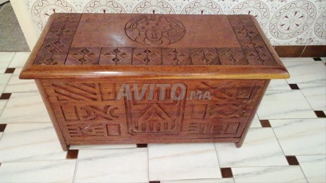 Lot 10 meubles en bois Rocco de la Côte d'Ivoire 