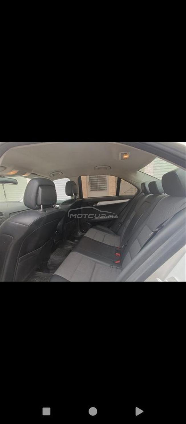 Mercedes-Benz 220 Diesel Automatique 2008 à Taza