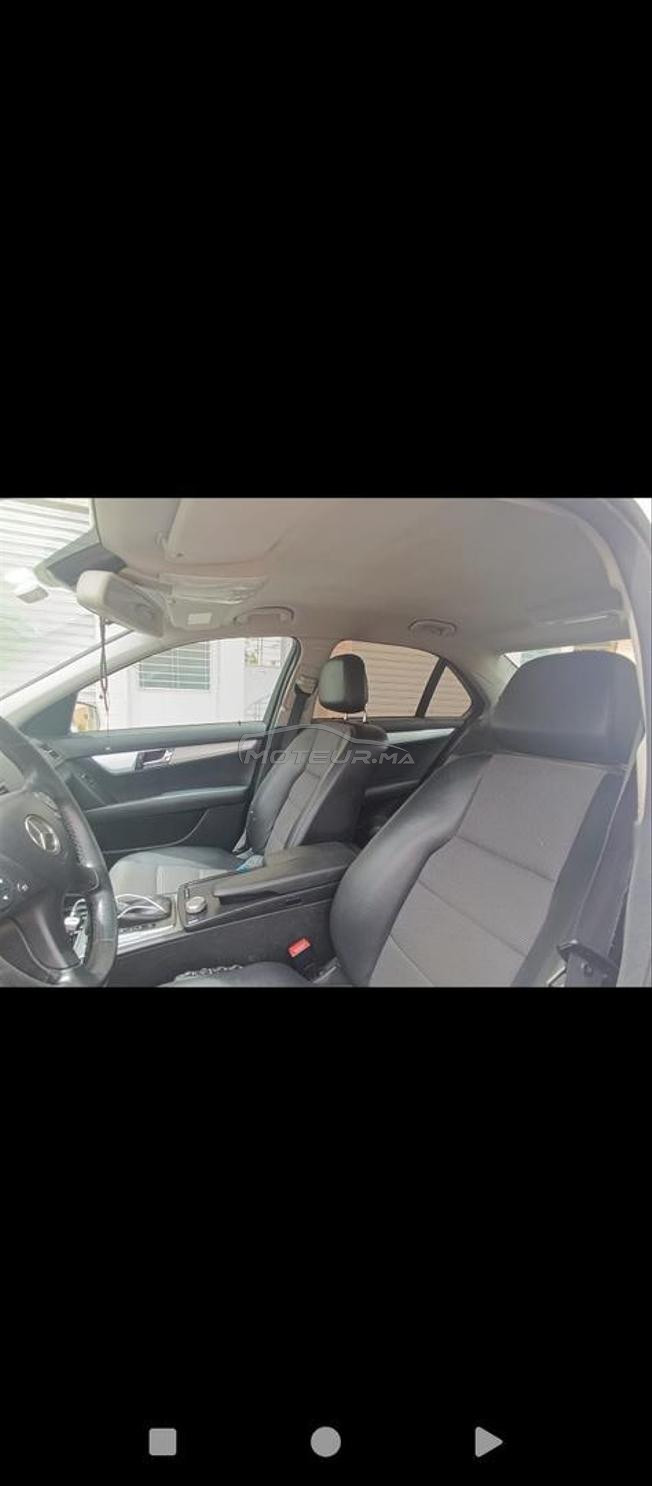 Mercedes-Benz 220 Diesel Automatique 2008 à Taza