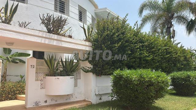 Villa spacieuse à vendre à Dar Bouazza - 2