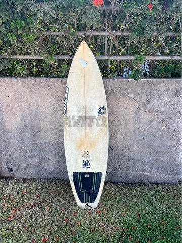 planche de surf   5'9 19 V 27  3 der