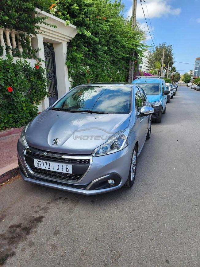 Peugeot 208 1.6 HDi – White Edition – 2019