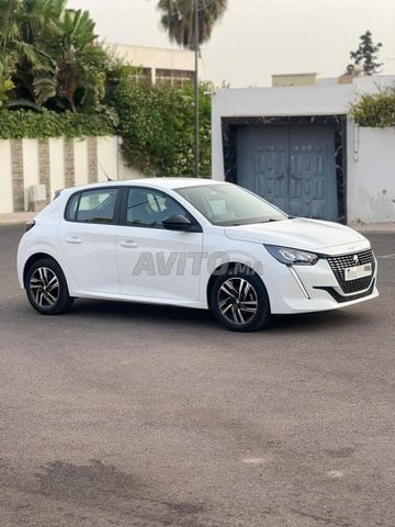 Peugeot 208 manule 2023