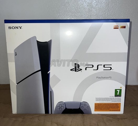 play station 5 slim standard neuf avec sa boite