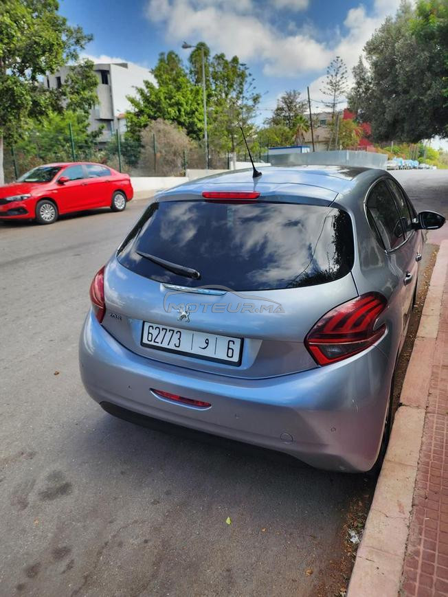 Peugeot 208 1.6 HDi – White Edition – 2019