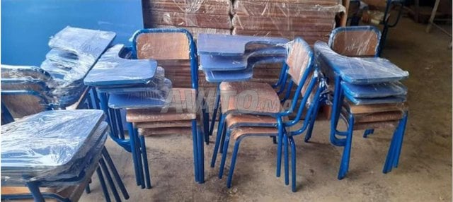 chaise semi-métallique écritoire offre spéciale