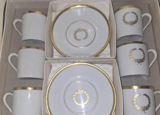 6 tasse à café  avec sou tasse complète  doré 