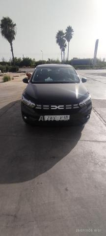 Dacia Logan Diesel Manuelle 2024 à Tanger - 2