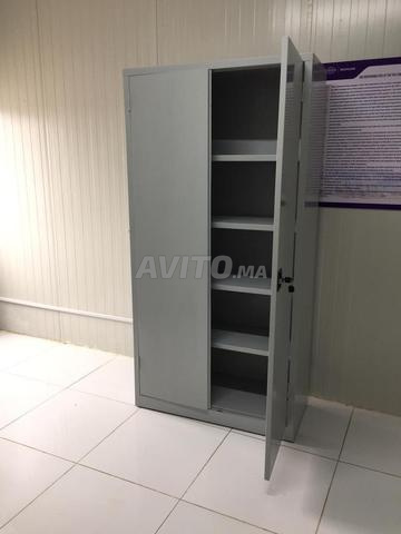 Armoire haute métallique avec 2 portes battante