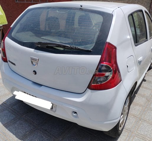 Dacia Sandero Essence Manuelle 2011 à Casablanca