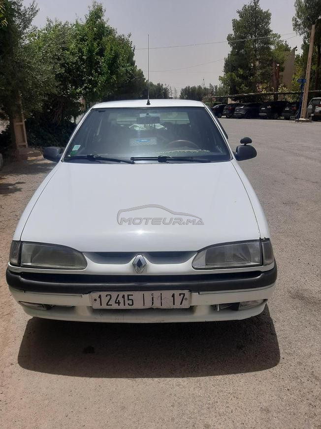 avendre voiture r19
