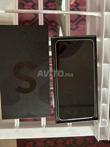 Samsung Galaxy S22 128 G,comme neuf Pink color