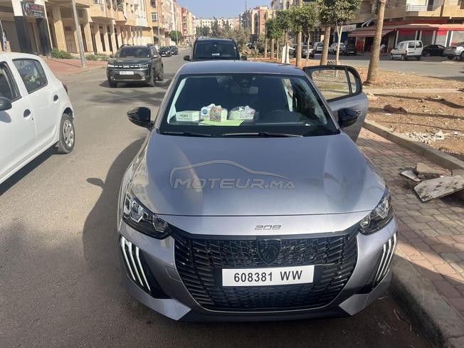 Peugeot 208 Diesel Manuelle 2025 à Temara
