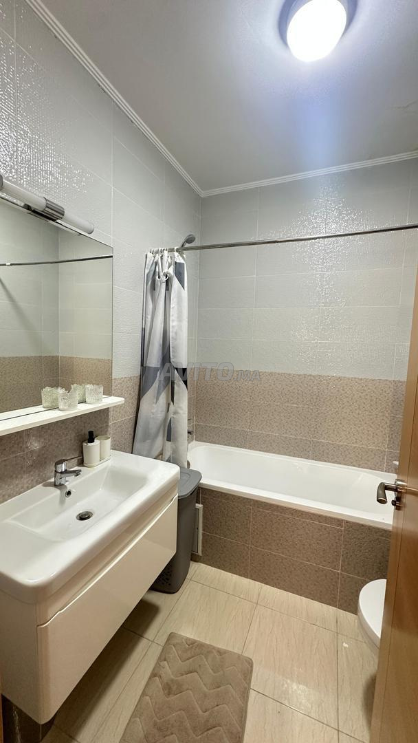 Appartement meublé à louer à la journée en face de l'université M'sennana - image 2