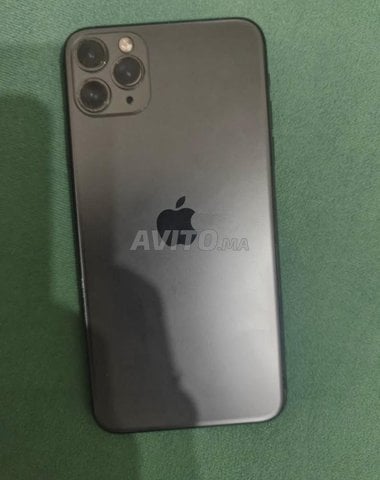 IPhone 11 pro max n9i