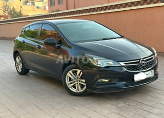 OPEL ASTRA 06-2019 Diesel Automatique à Marrakech