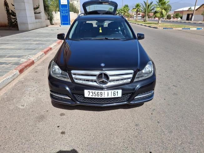 Mercedes-Benz 220 Diesel Automatique 2012