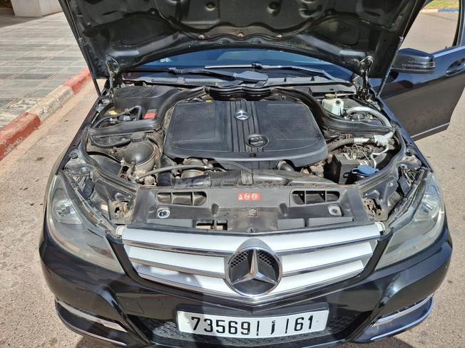 Mercedes-Benz 220 Diesel Automatique 2012