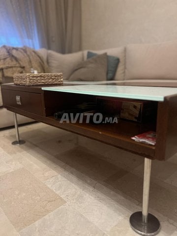 Table basse en bois noyer