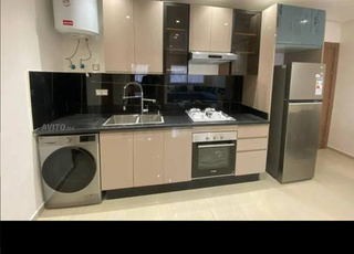 شقة ممتازة في الطبق الاول للكراء اليومي قريبة 