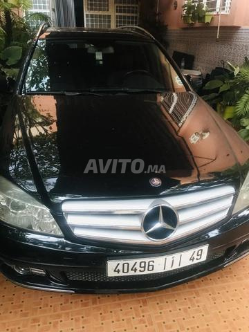 Mercedes-Benz 200 Diesel Manuelle 2010 à Berkane - 2