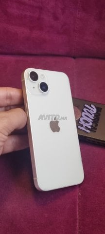Iphone 14 normal officizl presque neuf 88 batterie