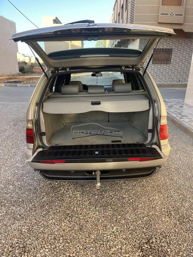 BMW X5  à NADOR 