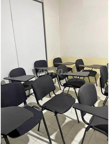  chaises avec bureau écriture support d'écriture