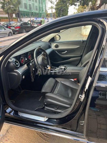 Mercedes-Benz 220 Diesel Automatique 2017 à Temara