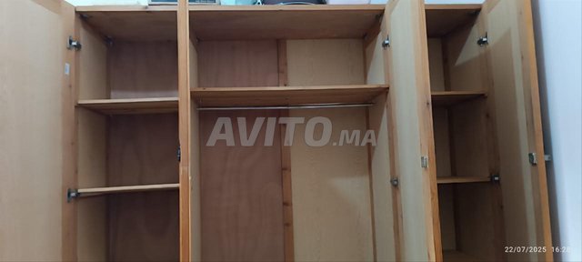 Armoire à vendre 