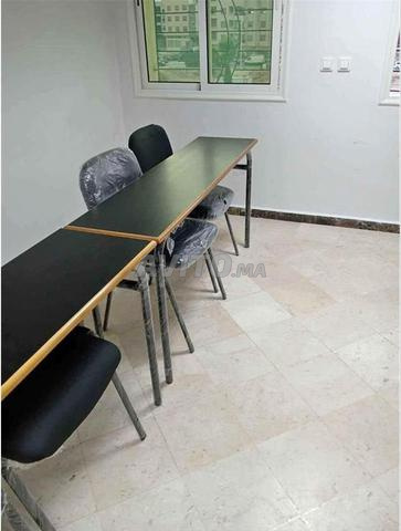 أثاث المدارس  Chaise Écritoires Table Et Tableau 