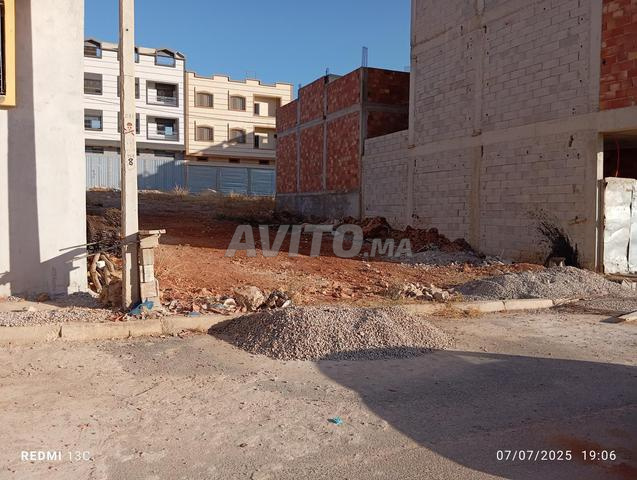 Ventre terrain r2 au lotissement oum rabi3